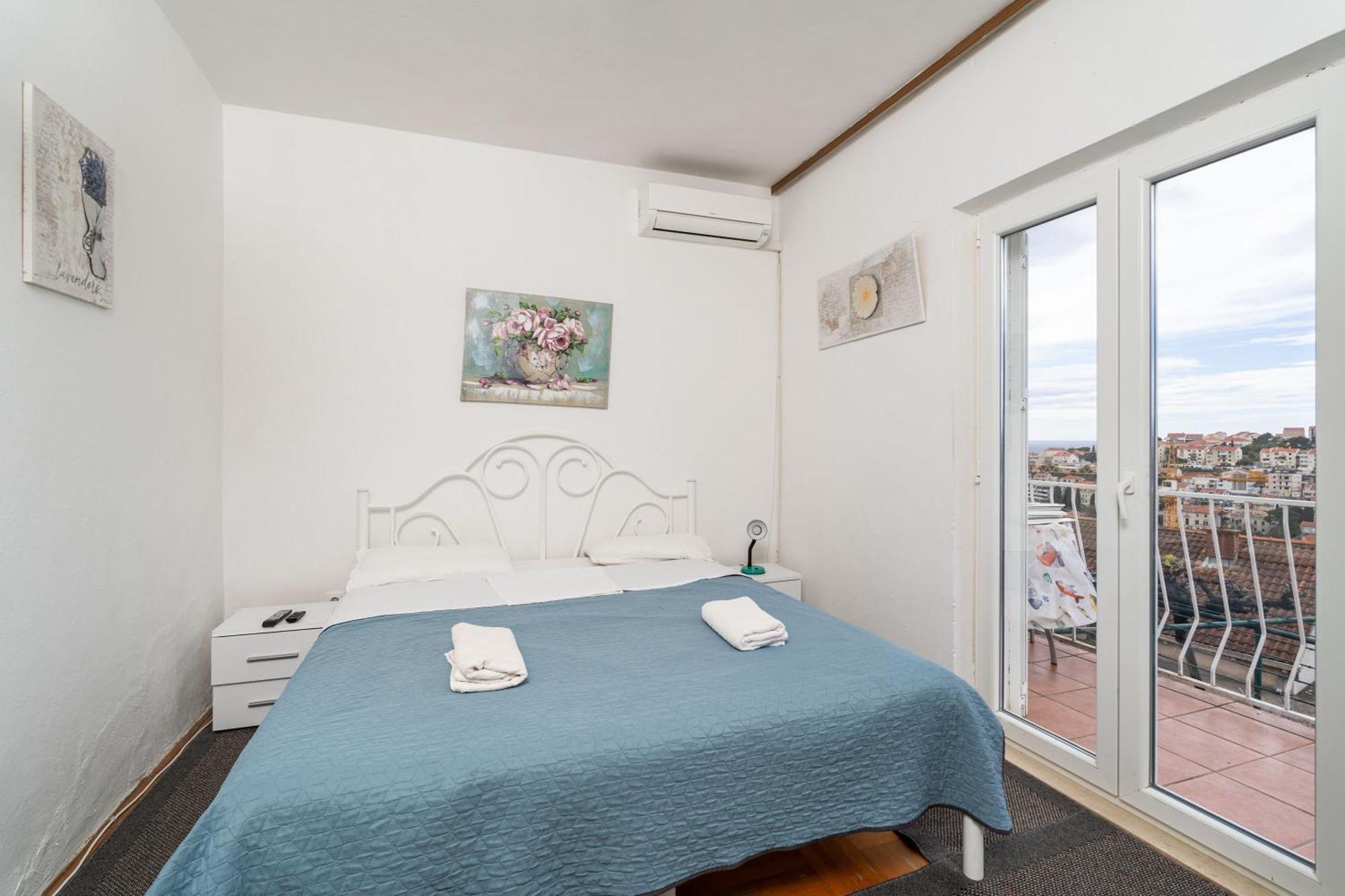 Chambre Double avec Salle de Bains Commune