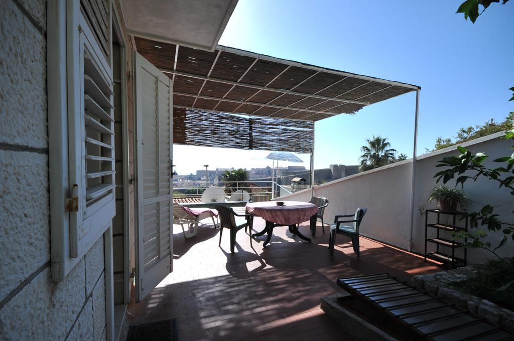 Chambre Triple avec Terrasse - Vue sur Mer