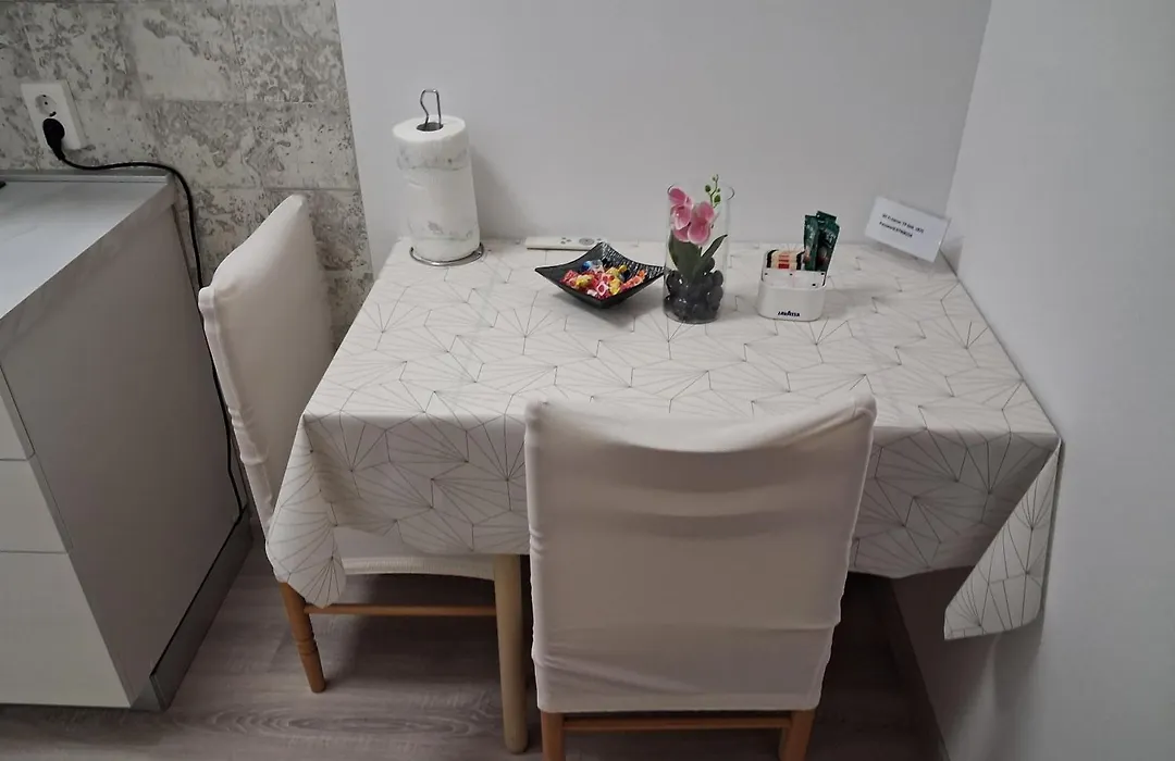Rooms Radic-1