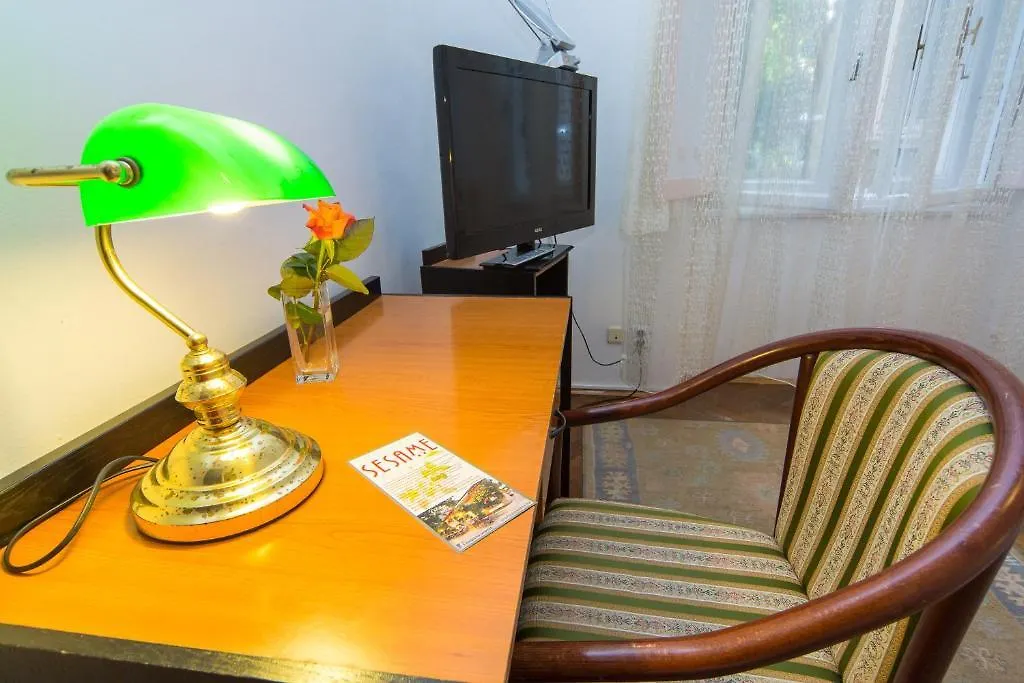 B&B Sesame Inn-1