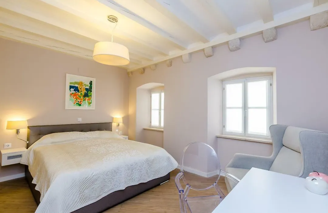 Villa Flores Room-1