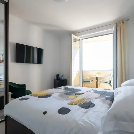 Deluxe Sunset Room, View Of The Old Town-3